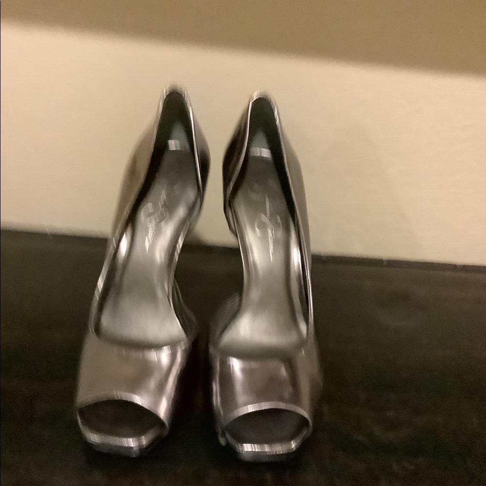 BW Silver Open Toe Heels by Jessica Simpson